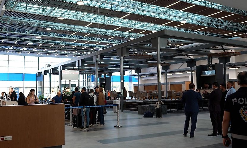Malatya Havalimanı'nda Yeni Dönem: Yeni Terminal İlk Yolcularını Ağırladı