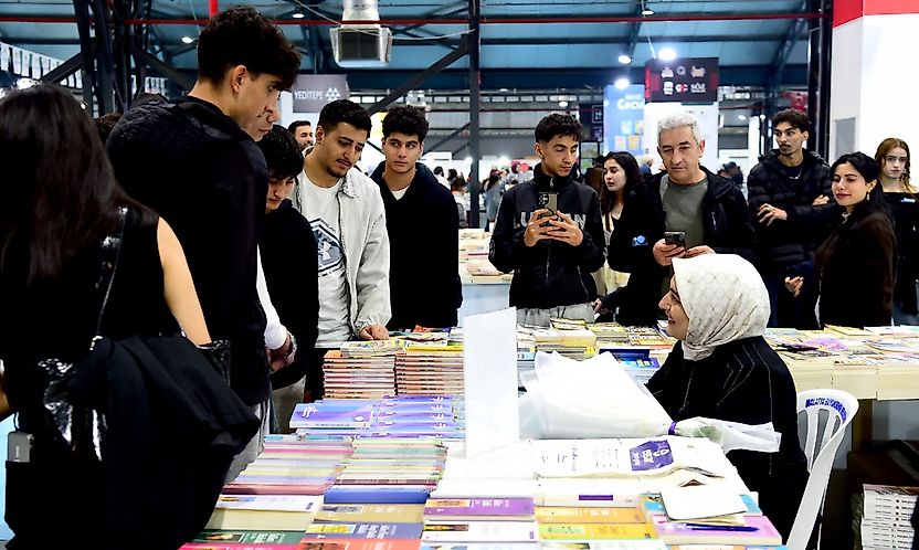 Malatya Kitap Fuarı Kitapseverlerin Akınına Uğradı