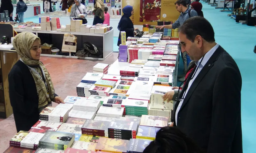 Malatya Kitap Fuarı'nda kitap okumanın önemi vurgulandı