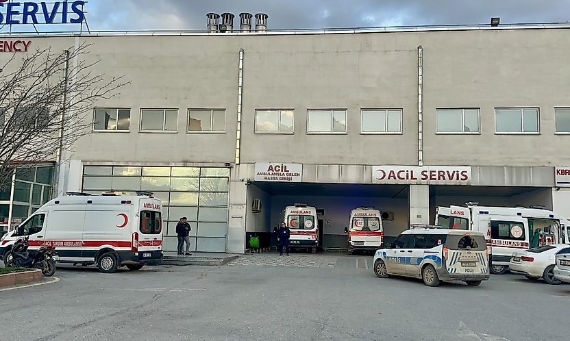 Malatya Park AVM Yakınında Bıçaklı Kavga: 2 Yaralı