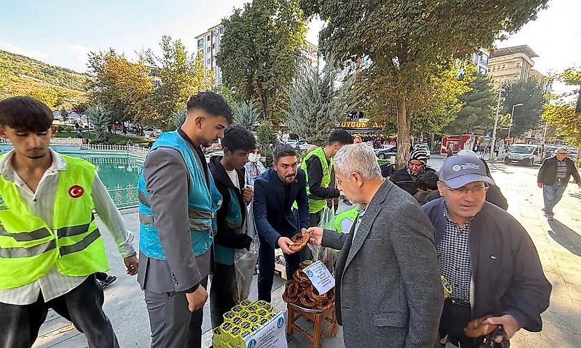 Malatya Ülkü Ocakları'ndan Şehitler İçin Anlamlı Vefa