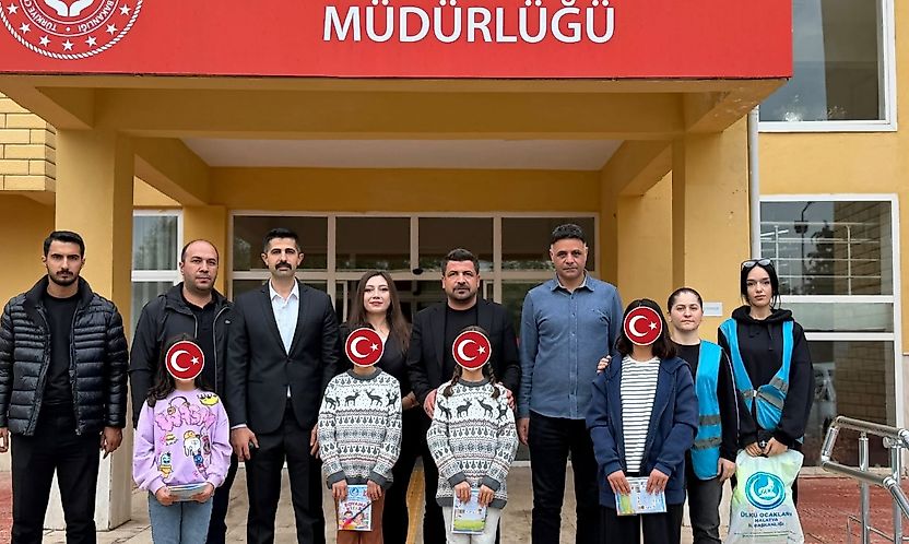Malatya Ülkü Ocakları'ndan Sevgi Evleri'ndeki Çocuklara Anlamlı Ziyaret
