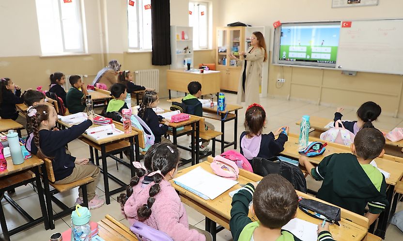 Masallar Diyarı'na yolculuk Pütürge'de başladı