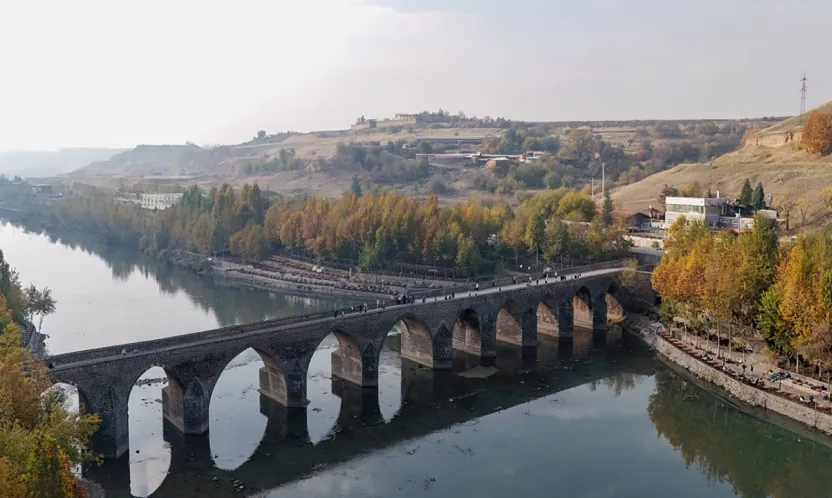 Meteoroloji: Ülke genelinde açık ve sıcak hava hâkim olacak