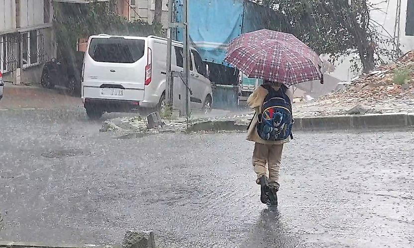 Meteoroloji Uyardı, Valilikler Harekete Geçti: 5 İlde Eğitime Ara