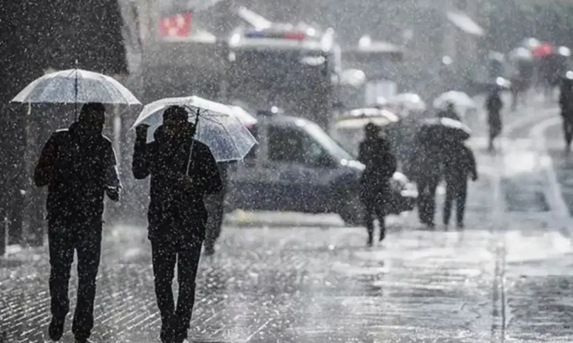 Meteorolojiden bazı bölgeler için sağanak yağmur ve kuvvetli fırtına uyarısı