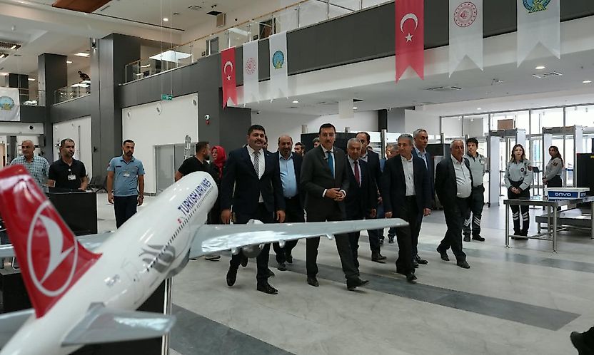 Milletvekili Tüfenkci, Yeni Malatya Havalimanında İncelemelerde Bulundu