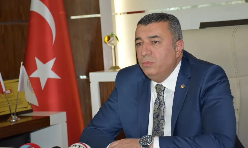 Özcan: 'Gazeteciler Toplumun Aydınlık Yüzünün Teminatıdır'