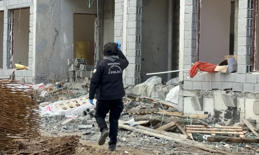 Rezerv Alan İnşaatında Feci Kaza: 6'ncı Kattan Düşen İşçi Ağır Yaralandı