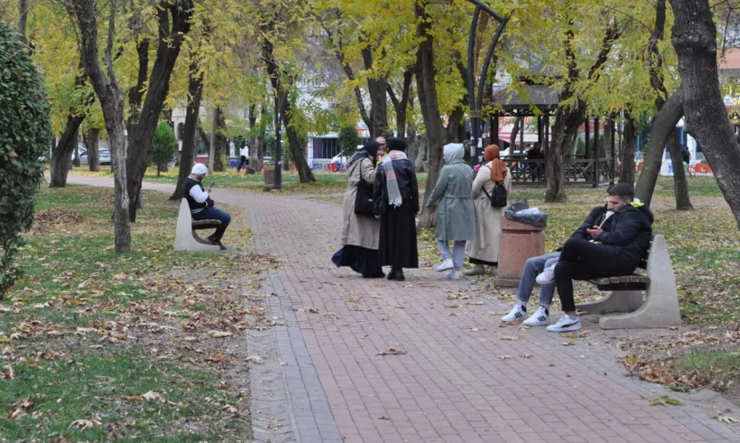 Rüzgâr Marmara ve Kuzey Ege'de Sert Esecek: Hız 60 Km/Saat'e Ulaşacak