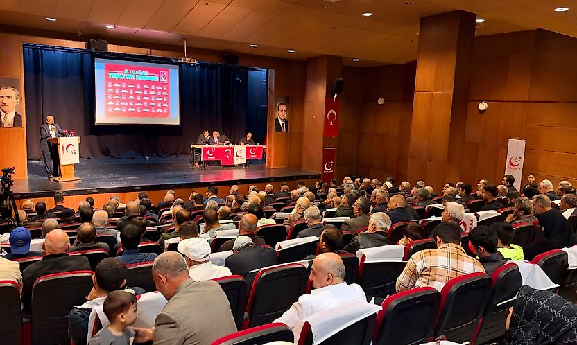 Saadet Partisi Yeşilyurt Kongresi'nde Ekonomi ve Bütçe Gündemi