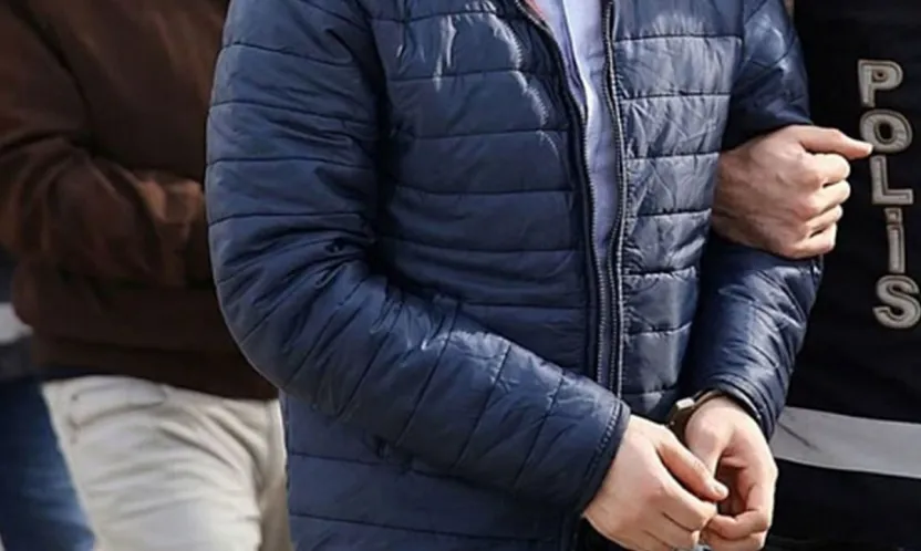 Sahte Plakalı Araç ve Uzaktan Kumanda Kopyasıyla Soygun Planlayan 8 Kişi Yakalandı