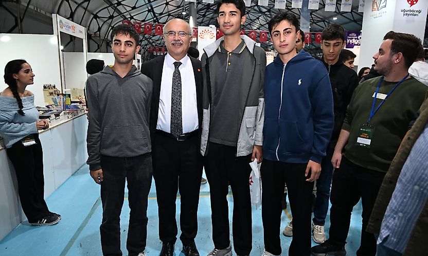 Sami Er: 'Depreme Rağmen Kitap Fuarımızı Hiç Aksatmadık, 100 Bin Ziyaretçiye Ulaştık'