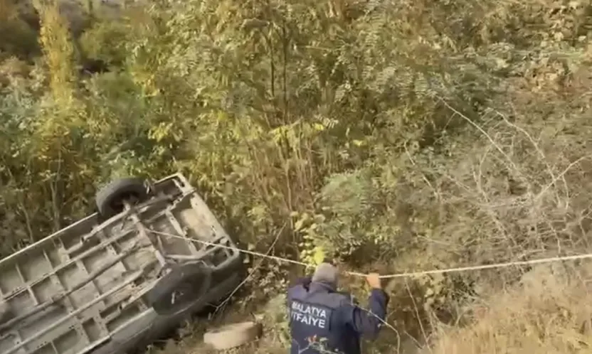 Taşmış Mevkiinde Kaza: Direksiyon Hakimiyetini Kaybeden Sürücü Yaralandı