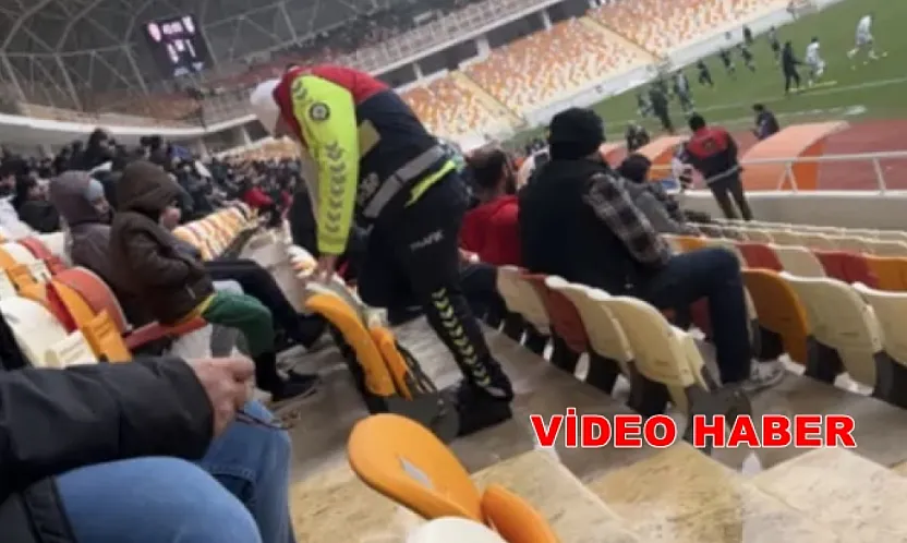 Trafik Polisinden Minik Taraftara Anlamlı Destek