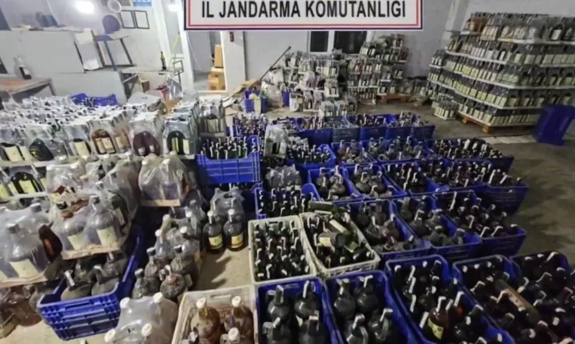 Türkiye Genelinde Metil Alkol Operasyonu: Binlerce Litre Zehir Ele Geçirildi