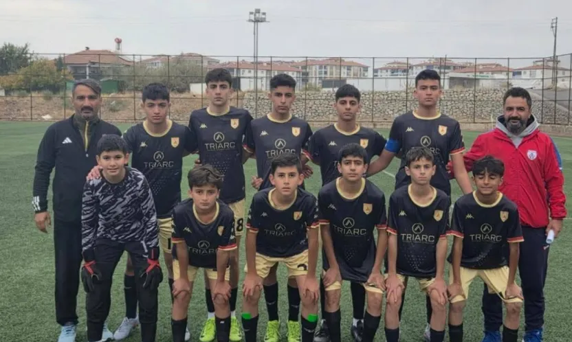 U14 Ligi B Grubu Şampiyonu Malatyagücü Spor Playoff'a Hazır