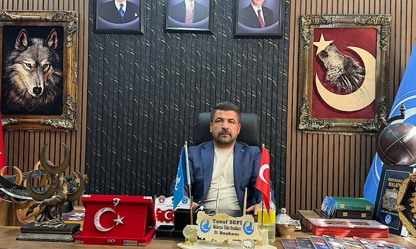 Ülkü Ocakları Malatya İl Başkanı Yusuf Sefi, Muhtarlar Günü'nü Kutladı