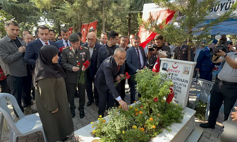 Vali Yavuz: '1071'i, 1453'ü ve 1923'ü Hazmedemeyenlere Cevabımız Belli'