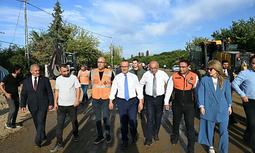 Vali Yavuz'dan Doğanyol'da Yoğun Mesai: Talepleri Dinledi, Çalışmaları İnceledi