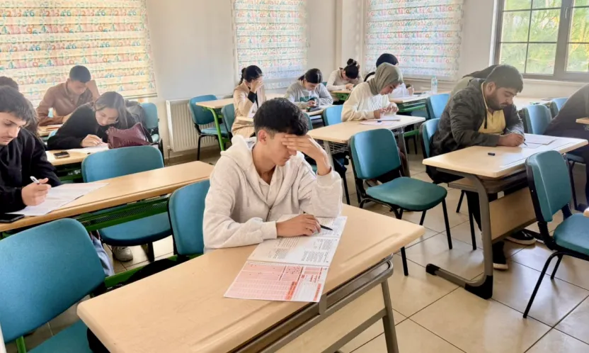 Yeşilyurt Belediyesi Öğrenciler İçin Deneme Sınavı Düzenledi