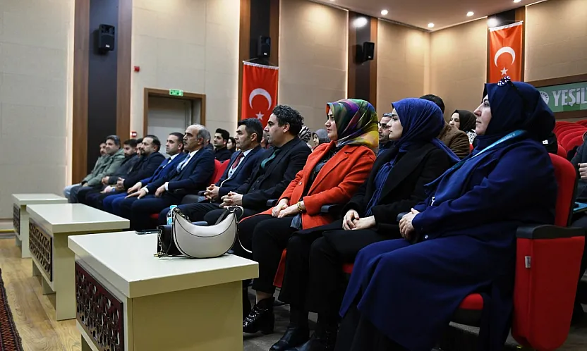Yeşilyurt'ta Eğitimde Kalite Hamlesi: Öğretmenlere Hizmet İçi Seminer