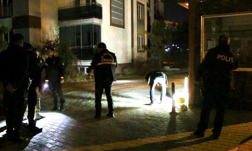 Yeşilyurt'ta İnşaat Ustası Silahlı Saldırıya Uğradı: 2 Şüpheli Gözaltında