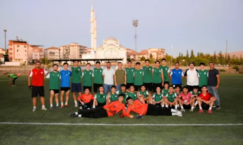 Yeşilyurtspor U14'ten Kilis'te 7 Gollü Zafer
